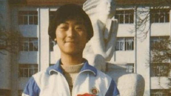 大学|独生女留学失联，患癌父母苦寻17年，却得知女儿已是外籍大学教授