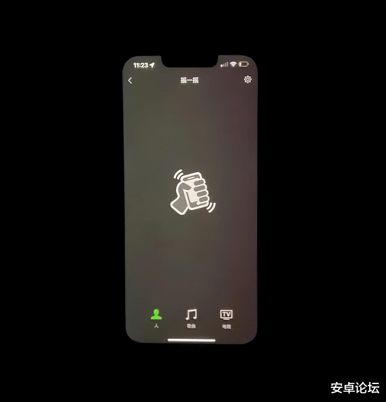 5G|离谱，iPhone 13 现重大粉屏 BUG