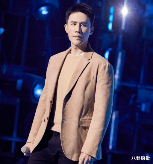 秦岚|黑马抢AB风头?大S狂奶打碟佬?秦岚娶小奶狗?唐嫣学厨艺?杜淳无效人设?