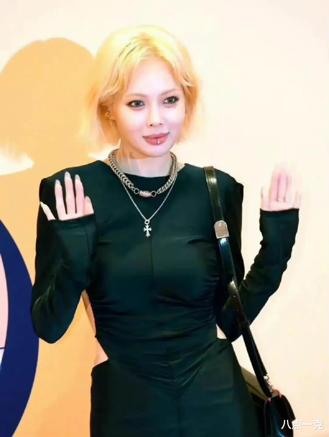 金泫雅|泫雅金晓钟复合!时隔两个月后再度成为恋人,幸福甜蜜更胜从前