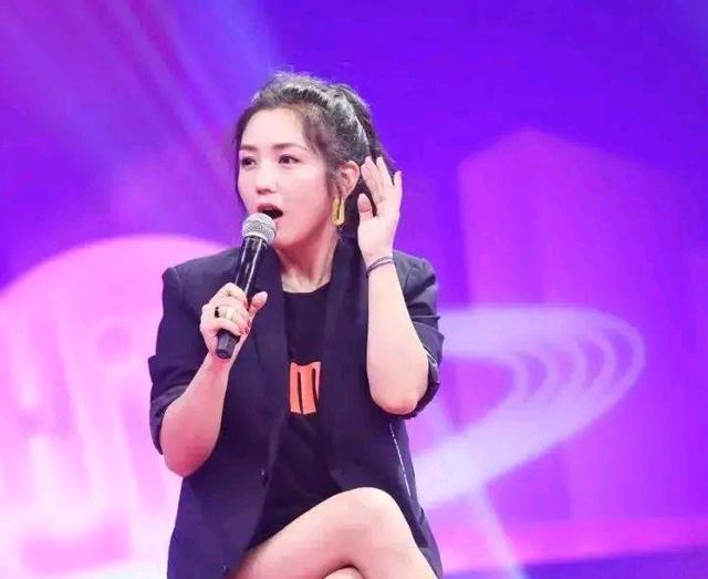 何洁|张歆艺终于圆梦了？岳云鹏开启夸夸模式？何洁这次主动出击了？