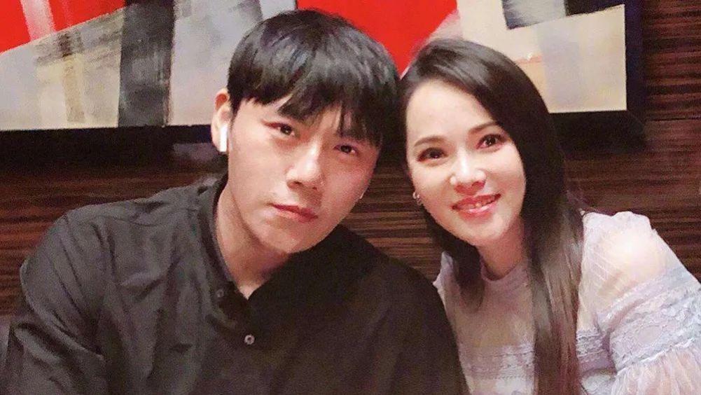 伊能静|伊能静秦昊真婚变了？男方微博取关女方，新剧伊能静罕见没帮宣传！