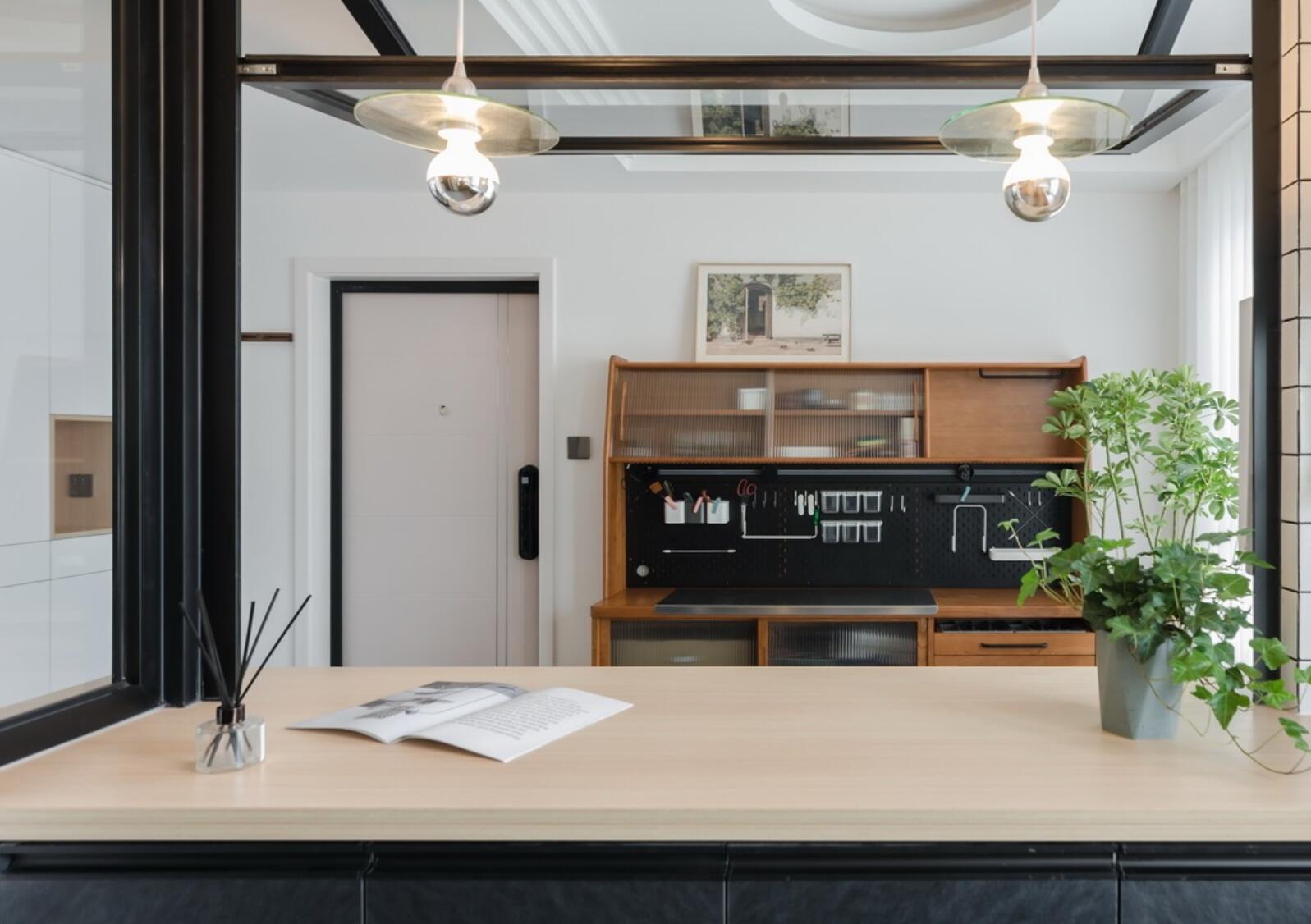 看了她家,才知道什么是现代简约风,干净大气,骨子里透着高级