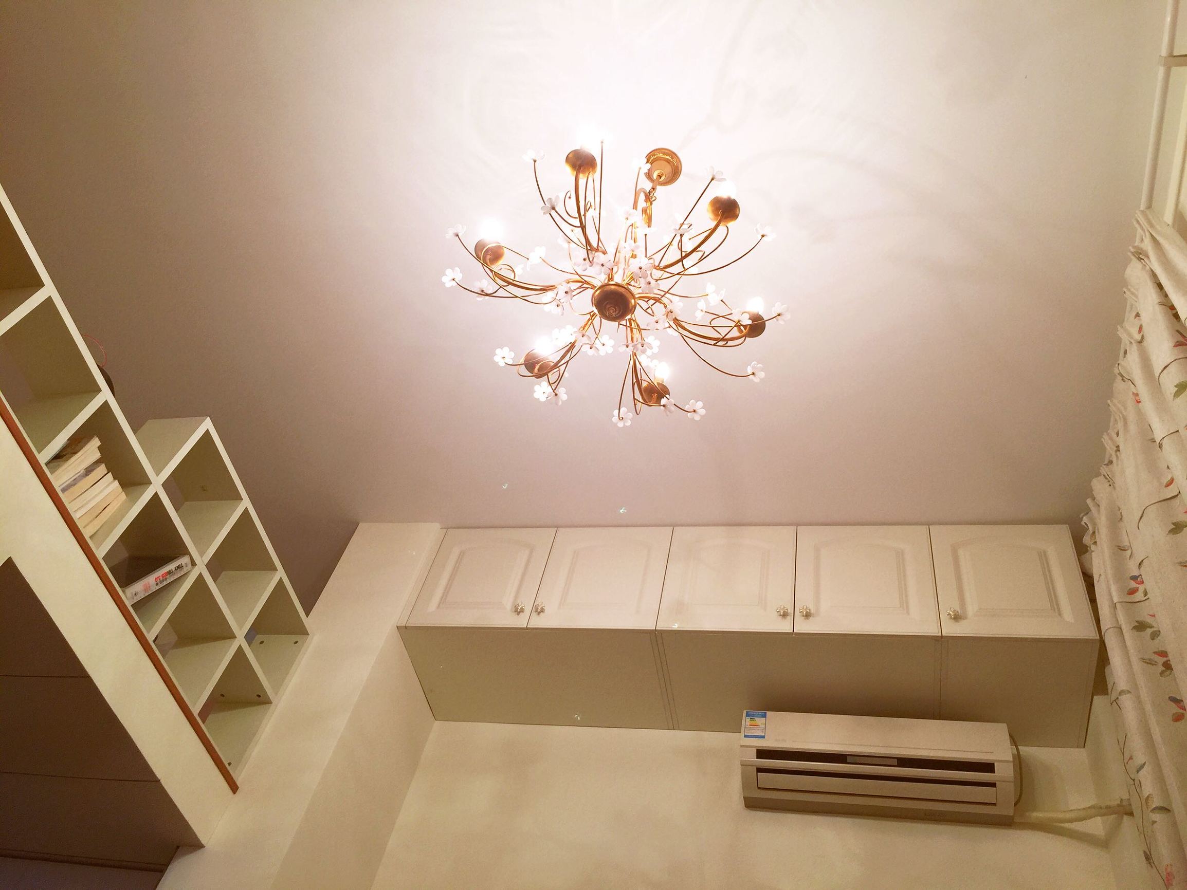 花3.5万改造的20㎡小复式，晒晒我的新房，同事都非常羡慕