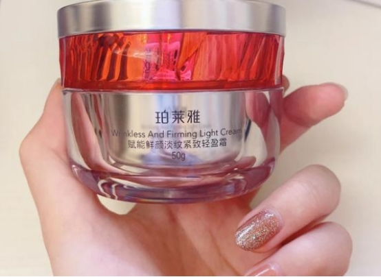 面霜 三四十岁的女人，“抗老面霜”最好用这几款，皮肤紧致、细腻