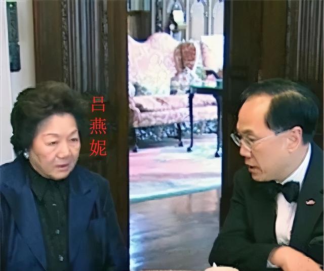 霍英东|冯坚妮：离异带娃仍能嫁进豪门，被霍英东宠了52年，最后分到50亿