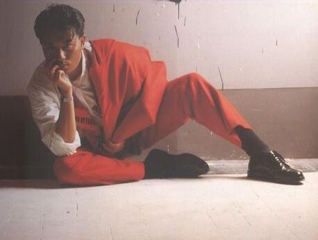 张国荣|风华绝代的“哥哥”，他的衣品更应该被记住！