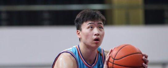 新疆力捧天才少年堕落,沉迷网红女友体重暴涨,被交易成共赢选择