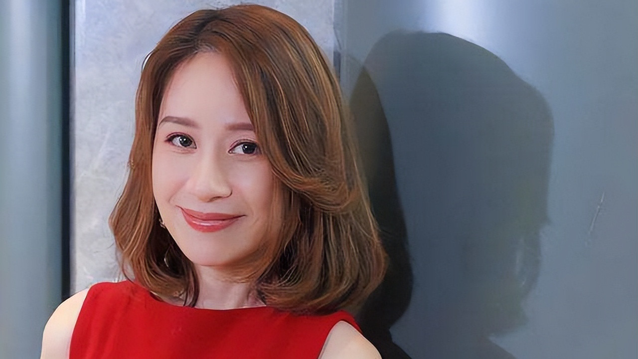 王祖蓝|前TVB女神现身王祖蓝家中，曝光其海景豪宅，价值超一亿元