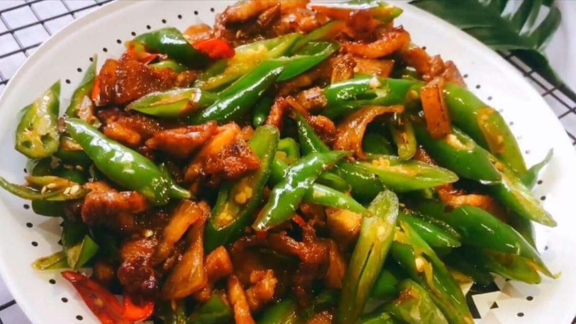五花肉|超下饭的杭椒炒肉,肉质细嫩,香辣开胃,学会了大米饭能吃好几碗
