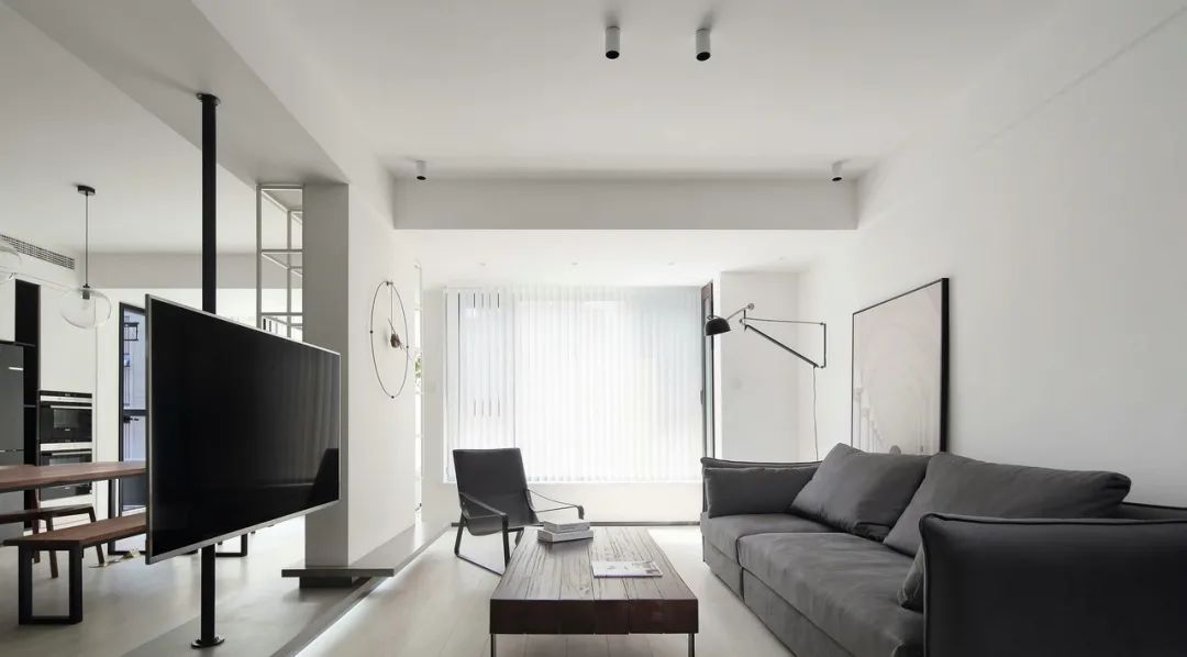 120m2纯白极简风 ：互换空间+极致通透，这个家变大不止一倍！