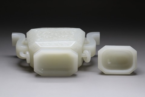 和田玉籽料|舊藏和田玉籽料“折耳回纹式炉”