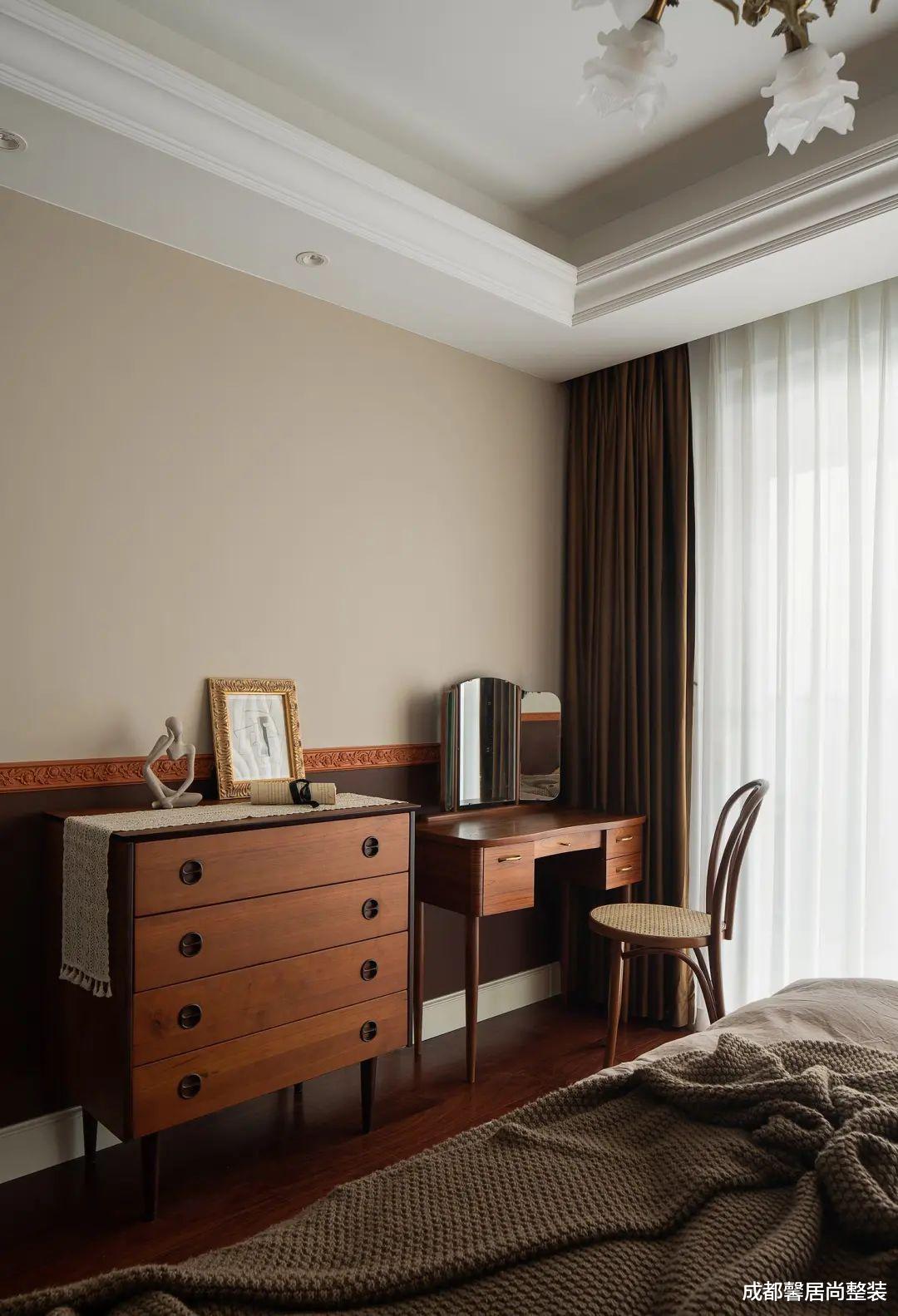 现代古典|岁月鎏金,时尚与复古撞了个满怀!