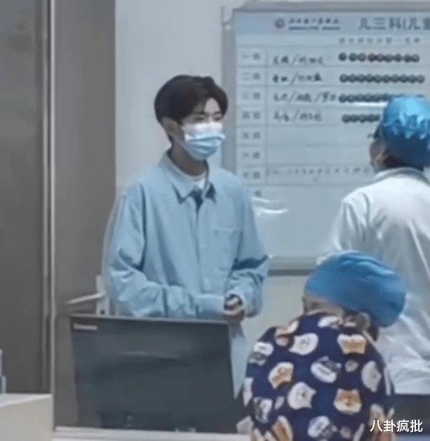 王源|肖战扛剧？倪虹洁替前夫还债？王源作秀？吴签胖了？杨超越清醒？