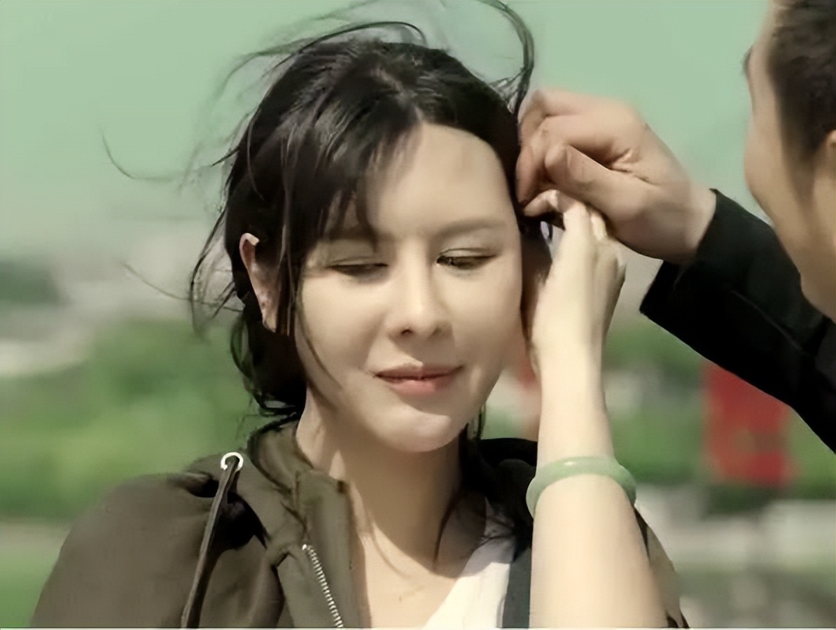 李小璐|7位“歪嘴女战神”：金晨美艳，刘涛大气，何琳歪到离谱