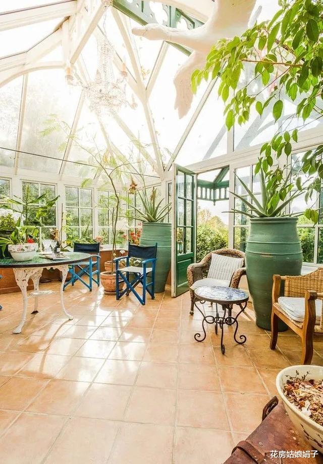 为了养花，买下带露台的顶楼，重新改造后，谈谈我的“真实感受”