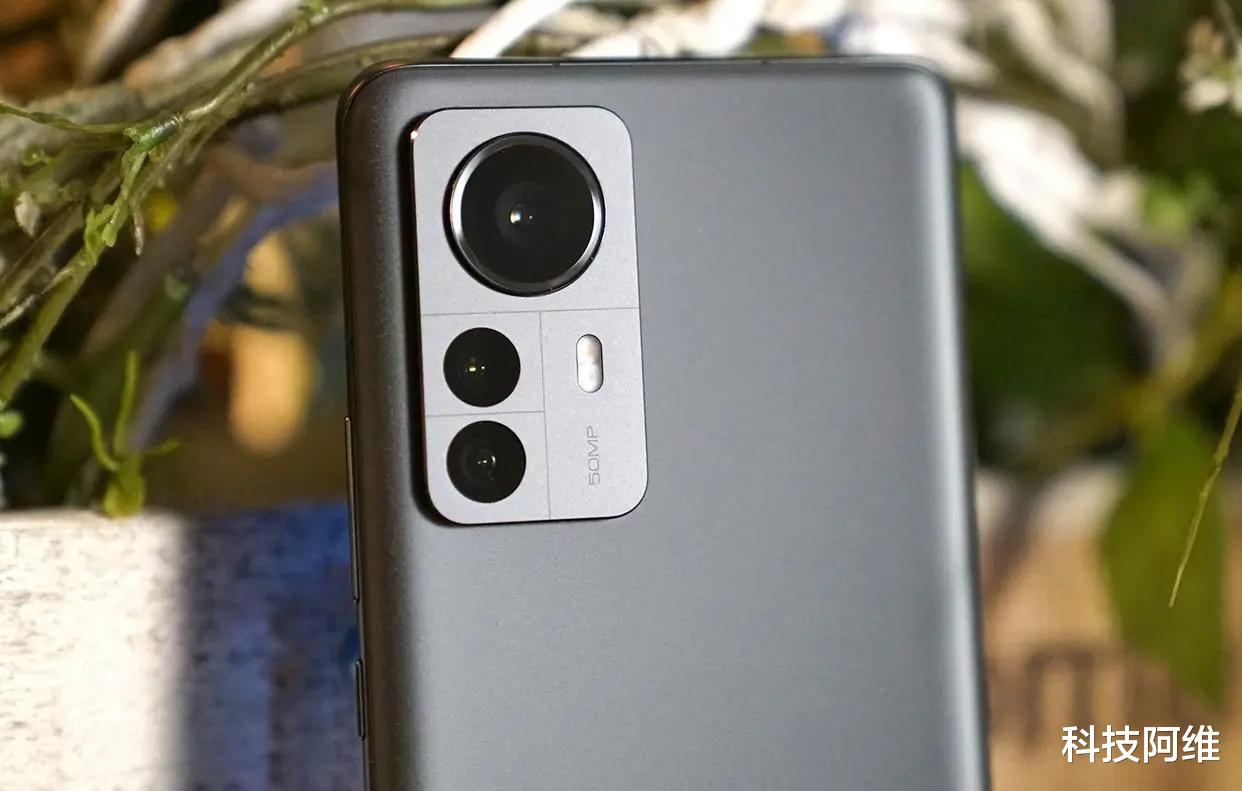 小米科技|12GB+512GB+OIS四轴光学防抖，跌价1500元，被“忽视”的优质旗舰