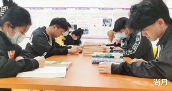 求职|家长心酸自述，“如果能再来一次，绝不同意孩子考编”，发人深省