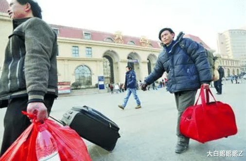 行程卡带星，“外漂”想回家成难事，但想到他们似乎也就理解了