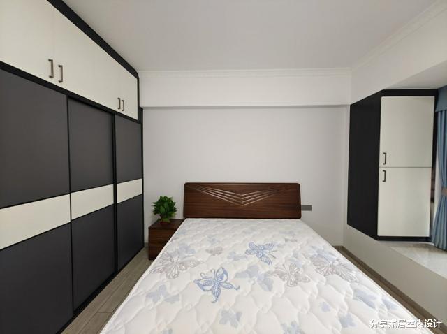 135平现代简约风格，全屋稳重大气，一家六口生活在一起很幸福！