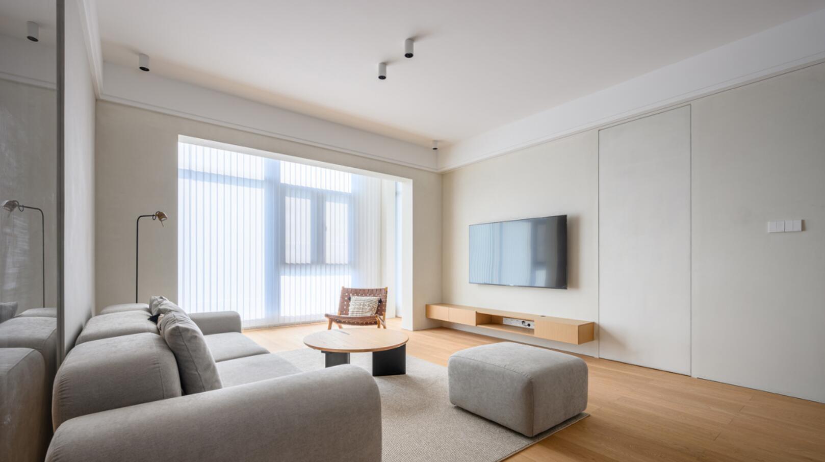 难怪现在装修都不要门套了!看了她130㎡家,才知道有多清爽