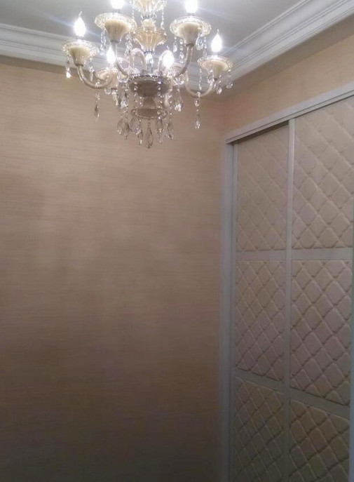 参观嫂子省城的新家,满屋乱糟糟,电视柜太渗人,看完哭笑不得