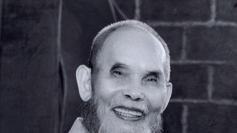 广东省|许华升爷爷葬礼，广东雨神戴白布上孝，小美从山东赶回送酒神爷爷