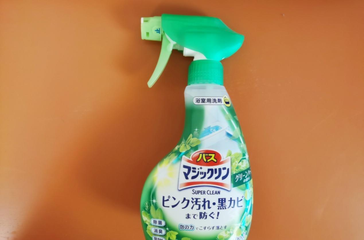 我决定了:今年大扫除不请家政,有这2种工具+1种清洁剂就够了