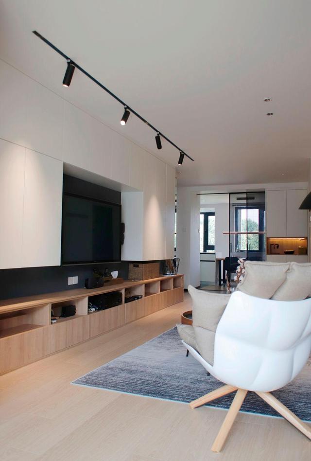 为家居做减法，给人生做加法，感受平衡自然的生活本质