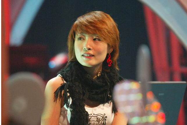 陈琳|歌手陈琳:23岁出道即巅峰,39岁从9楼一跃而下,成母亲余生之痛