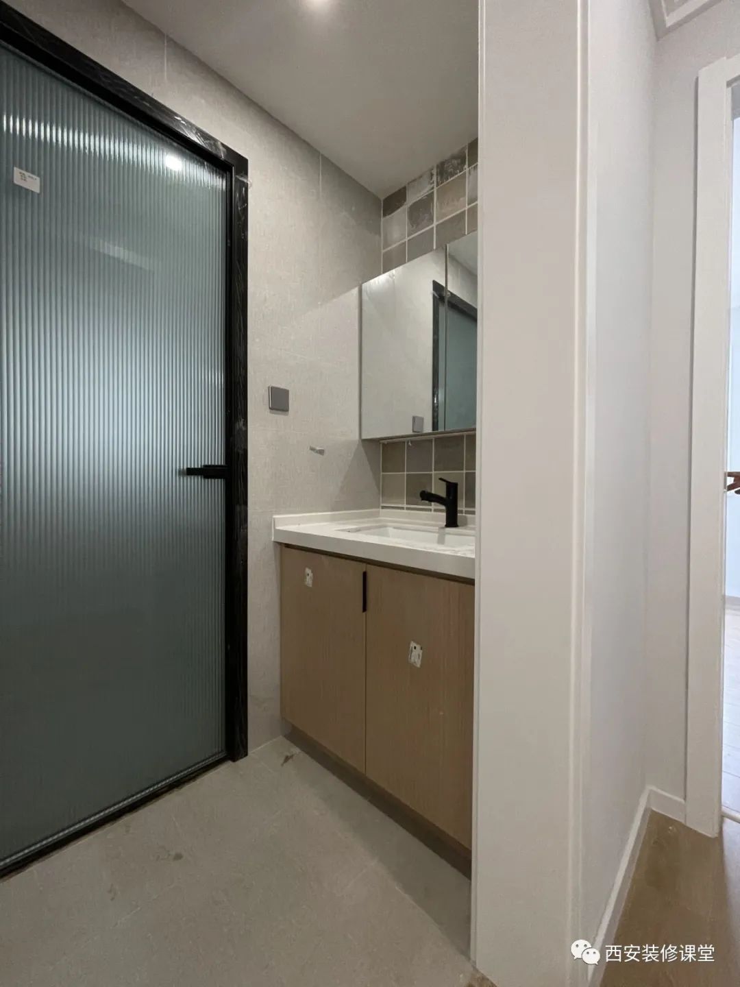 卫生间用多大瓷砖,并不是随心所欲