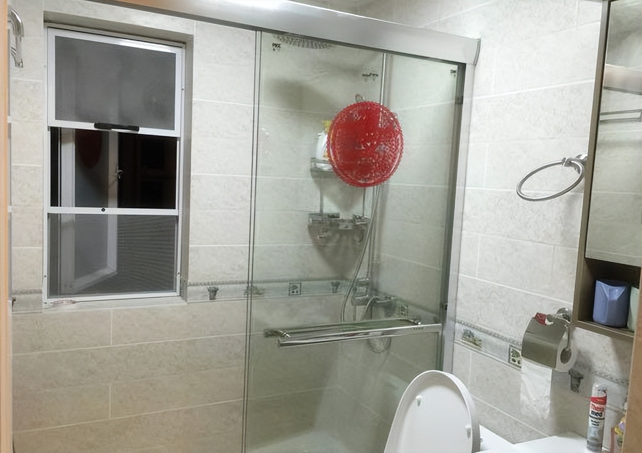 深圳的58㎡小房,卧室巴掌大,厨房转不开身,但是感觉很幸福