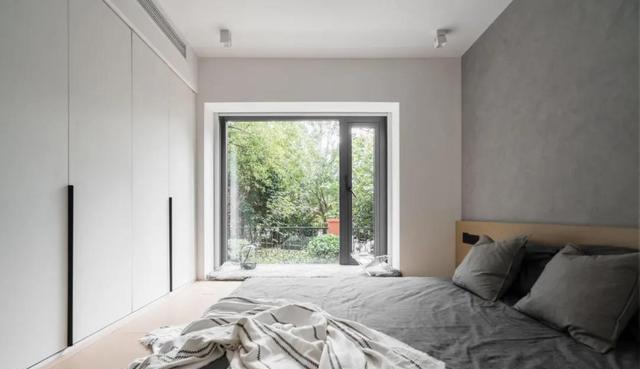 小卧室这些设计,看着不起眼,但能让空间“宽敞”起来,建议看看