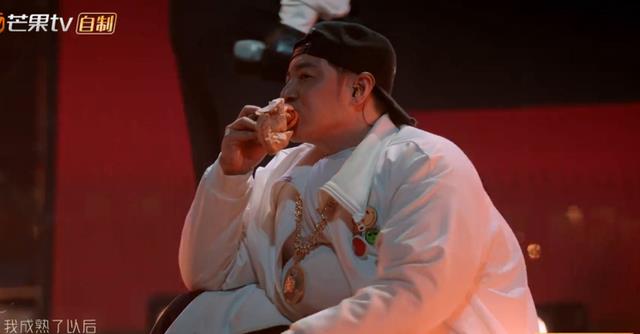 苏见信|苏见信颠覆性改编,潘玮柏沉浸式吃汉堡,认真搞笑很有态度