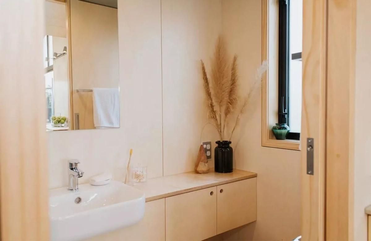 17㎡的微型小家,下面还装有轮子,内部功能齐全,高级又温馨