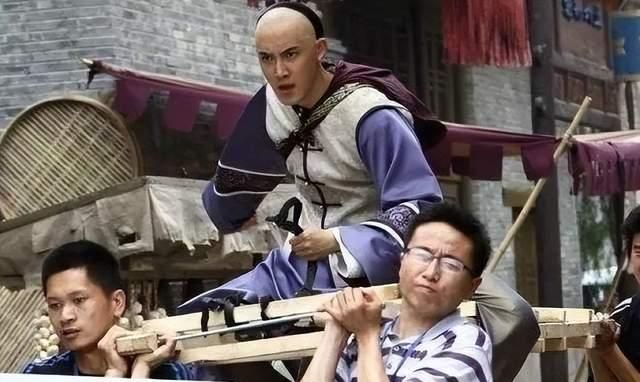 战王|影视剧不敢拍的下半身：让人笑喷的假骑马，肖战王一博这都不笑场