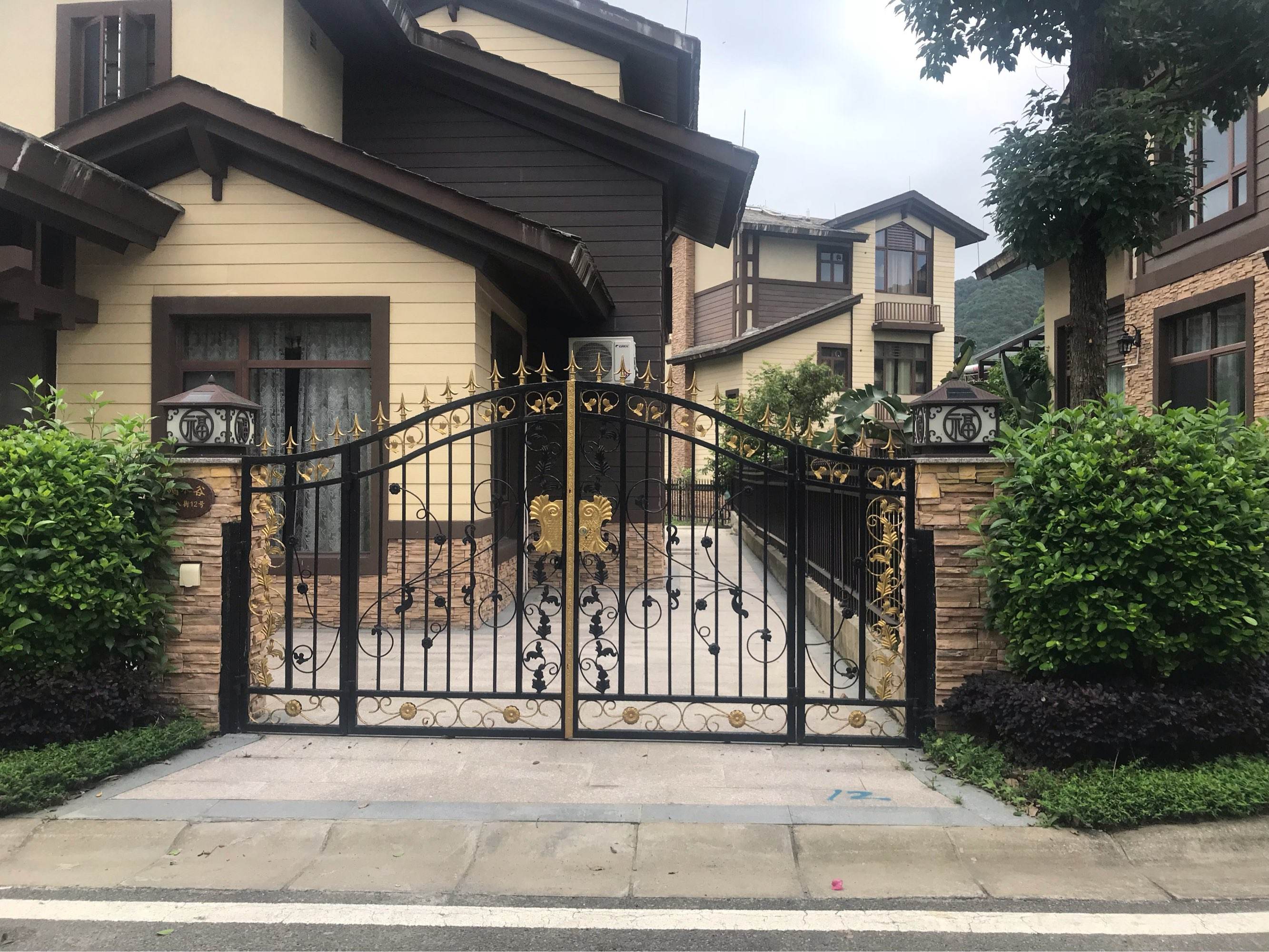 庭院设计中,花园门这样设计才会显得高级,一起来看看吧