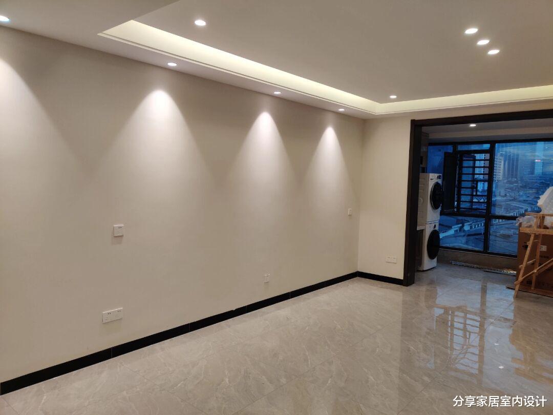 看她家新房,全屋定制柜子花了3.5W,还没家具就很喜欢,羡慕啊!