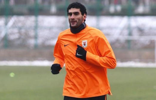 马鲁万·费莱尼|听从父亲走上职业道路，09年加入中超，曾婉拒穆帅邀请