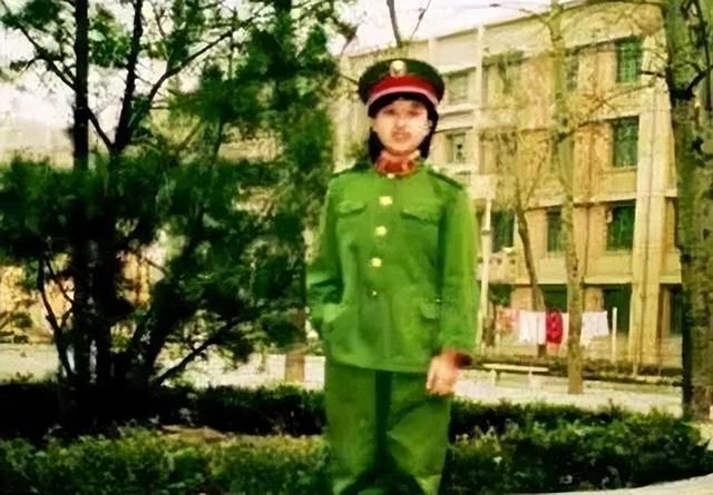 韩红|感染新冠，嗓音沙哑尖下巴，头发像鸡窝，韩红，你要好好的！