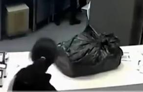 经典《贼喊捉贼》:女子盗窃后提醒失主查监控,被知晓后未归还