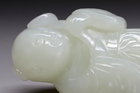 和田玉籽料|和田玉籽料“一级白 童子执灵芝”