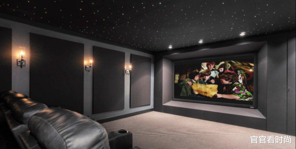 女星花4500万在好莱坞山买房，住2亩豪华别墅，天花板堪比星空