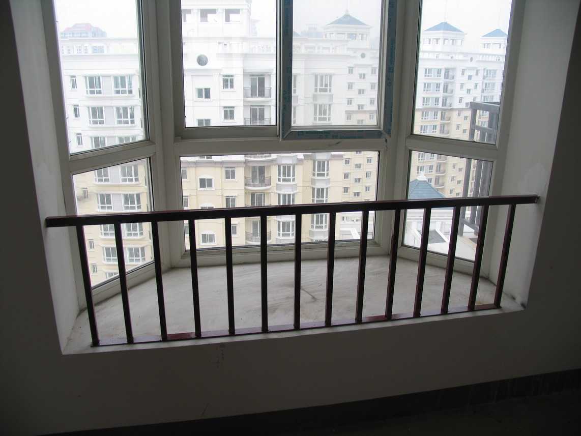 别在听朋友说拆除飘窗可以增加面积，有些飘窗拆除会害人害己