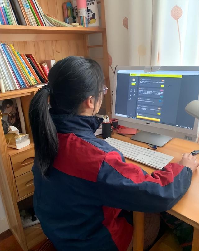各地中小学陆续复课，新政策让家长进退两难：一所学校800个心眼