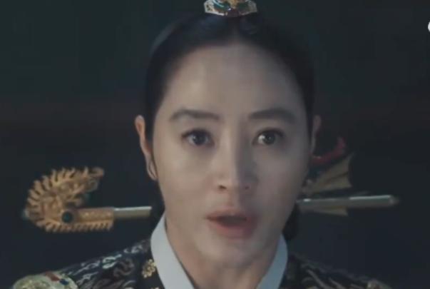 金惠秀|雨伞:罪恶源头大妃下线!尹废妃复位哭着咽饭菜,儿子为中殿撑伞