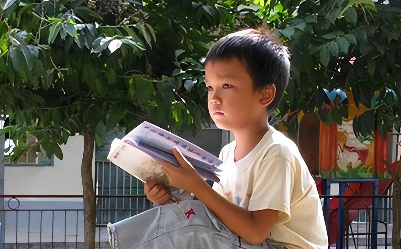 辽宁3岁聋哑男童突然开口说话,听到孩子说的内容,父母吓坏