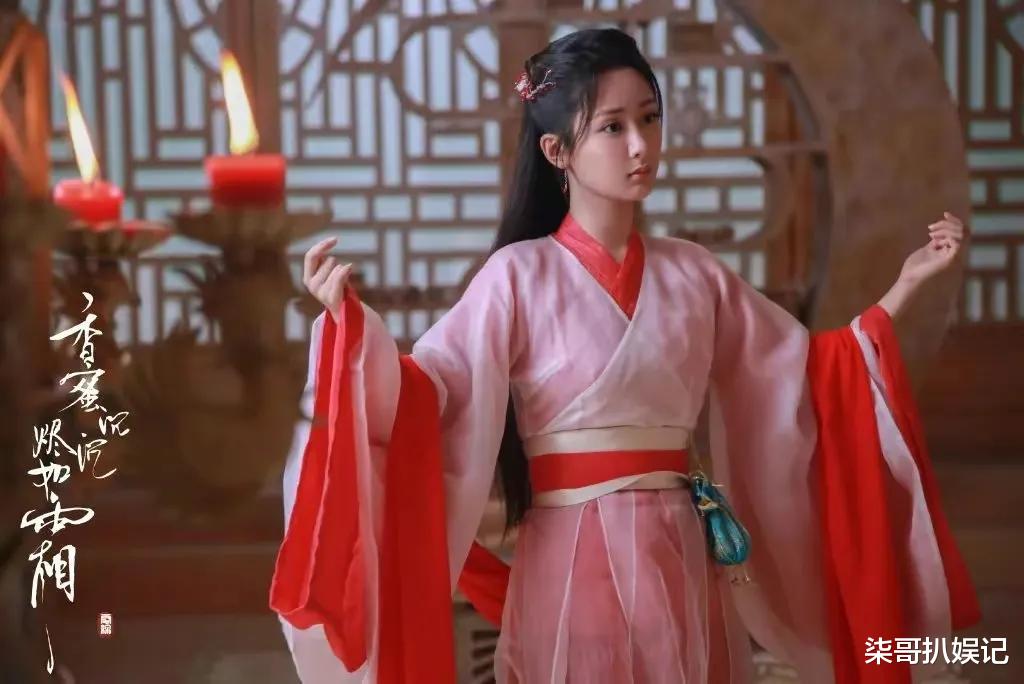 |同样是圆脸女星，将赵丽颖和杨紫放在一起，差距一目了然