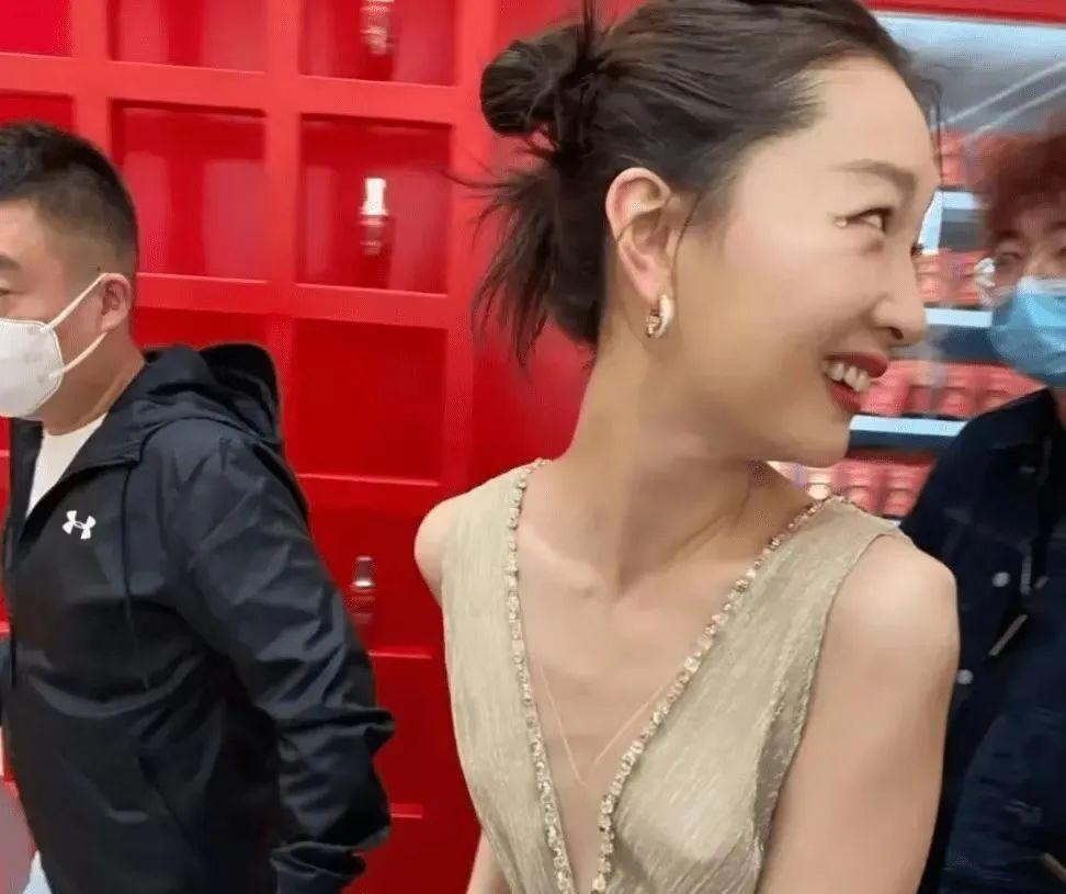 娱乐圈|排骨胸、筷子腿、纸片人,娱乐圈的“病态审美”,都该停了