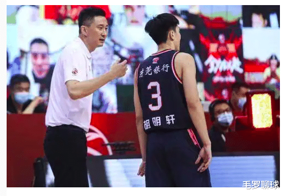 广东男篮|当心周鹏，当心胡明轩！杨鸣赢广东须过三难关，易建联非最大威胁